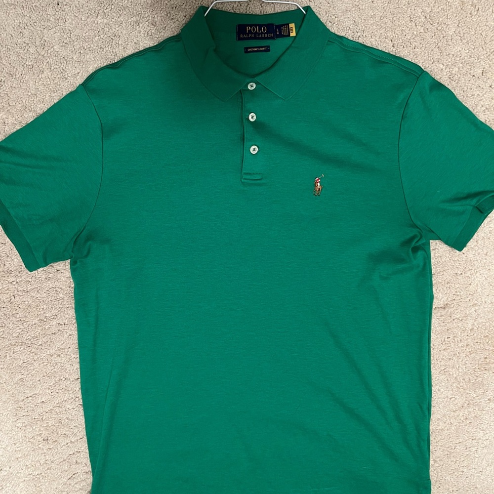 Ralph Lauren Polo Shirt - Custom Slim fit size L.  Worn only once